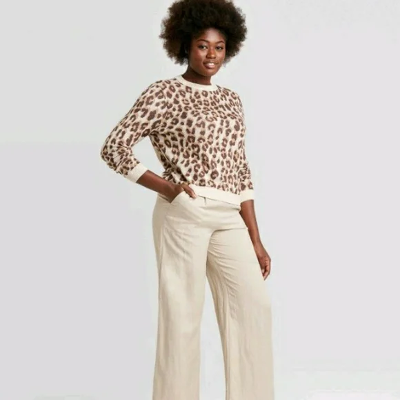 A New Day leopard print stretch crewneck sweater Women's size XS - Picture 3 of 4